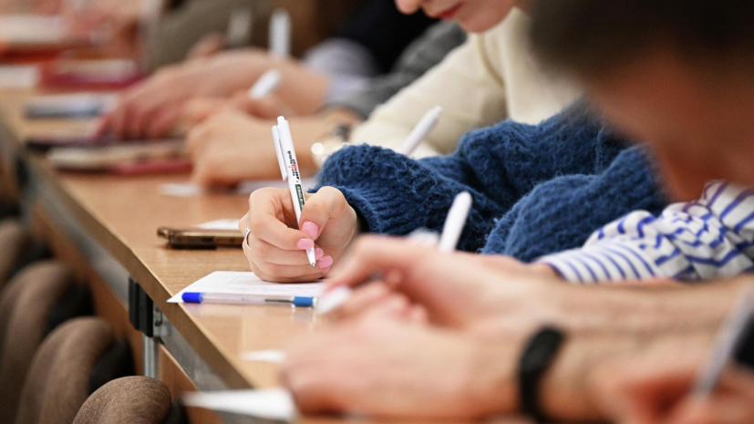 Рособрнадзор вынес предостережения четырём вузам за нарушение требований