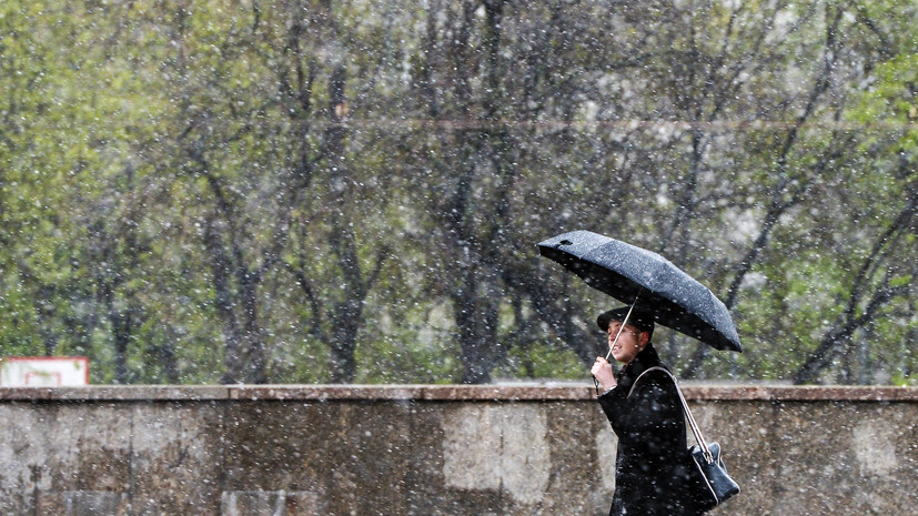 «Погодные качели»: москвичей предупредили о мокром снеге и похолодании после волны тепла