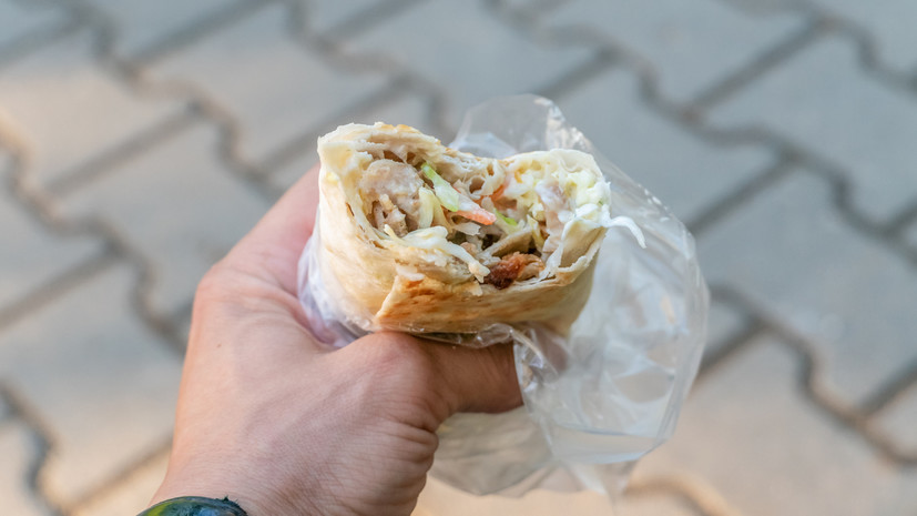 В Ноябрьске предпринимателя будут судить после отравления 39 человек шаурмой