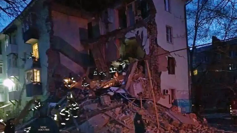 Федорищев: власти окажут помощь родным погибших при обрушения дома в Сызрани