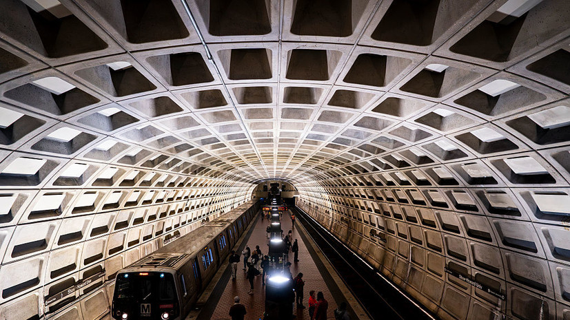 ABC: в Вашингтоне столкнулись поезд метро и рабочий вагон, пострадали 11 человек