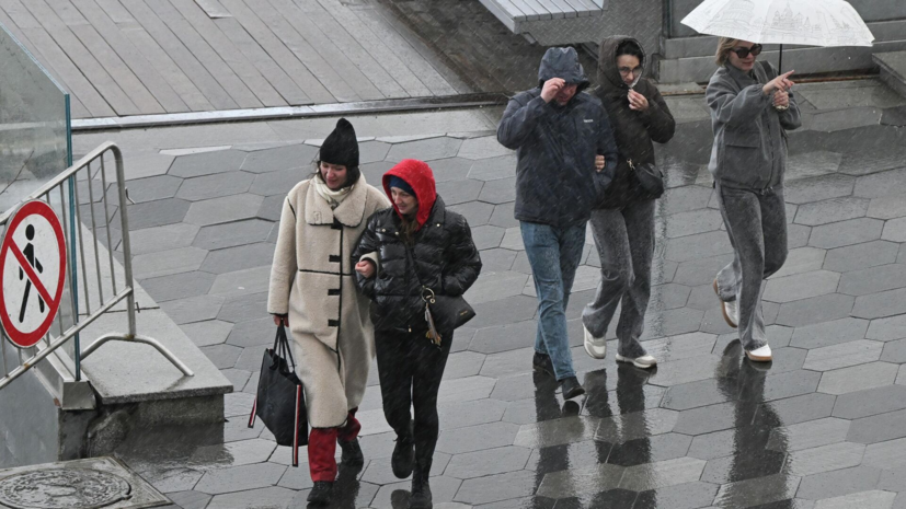 Синоптик Цыганков предупредил о похолодании и осадках в Москве на следующей неделе