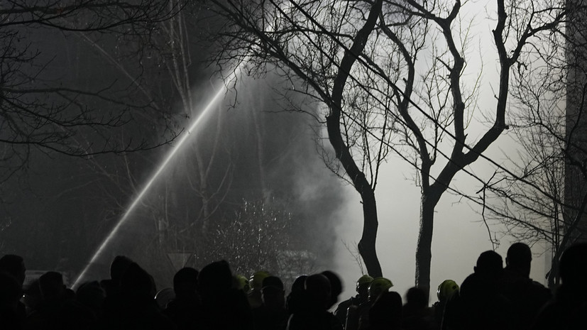 Открытое горение ликвидировано в многоквартирном доме в Махачкале