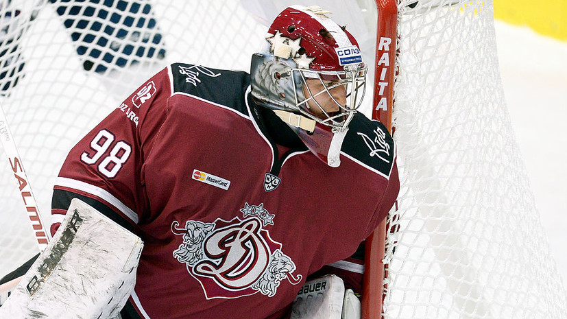 В Латвии могут аннулировать тренерскую лицензию экс-вратаря «Амура» Калниньша из-за игры в КХЛ