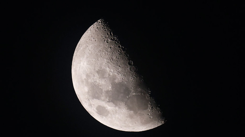 Китайские учёные обнаружили два новых лунных минерала