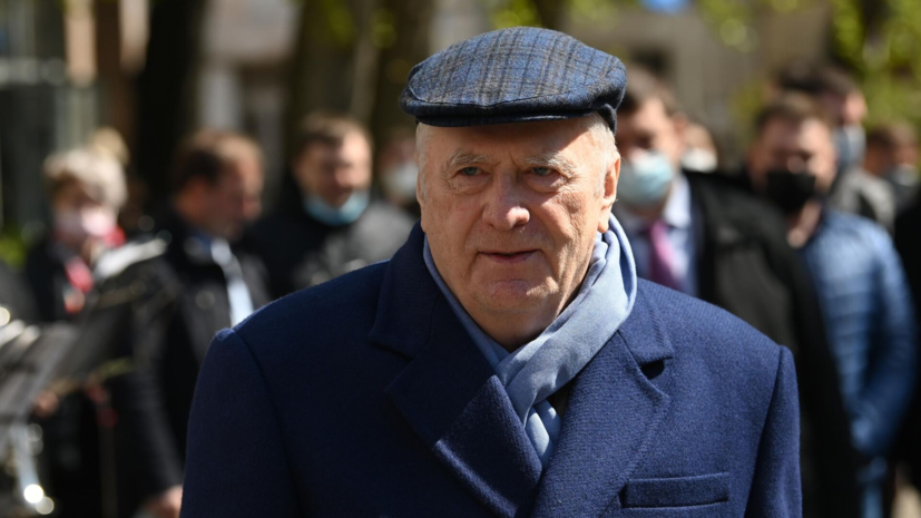 Фотограф Сивов: в машине Жириновского всегда висели домашние часы