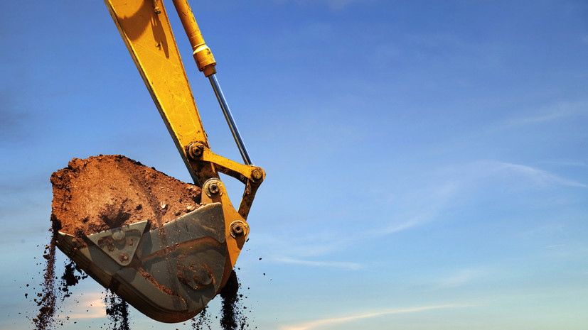 Полиция остановила бульдозер, который ехал убирать упавший дрон в Румынии