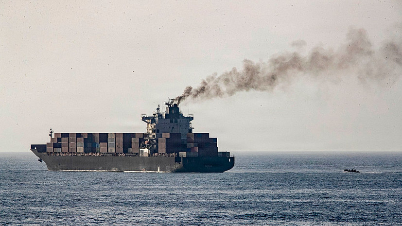 Пентагон: силы США развернули 37 судов из-за морской блокады Ирана