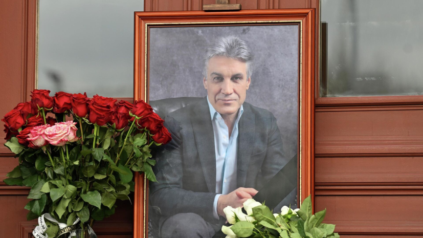 Путин прислал венок на прощание с Алексеем Пимановым