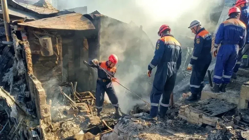 «Она жива и где-то бродит»: в Туапсе вторую неделю ищут девочку, пропавшую во время атаки беспилотников