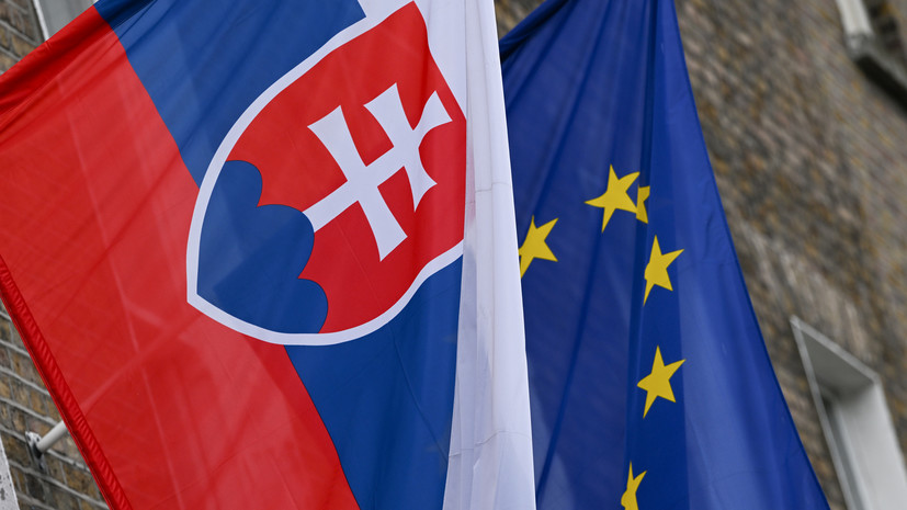 Topky: Словакия подала иск против запрета ЕС на импорт российского газа