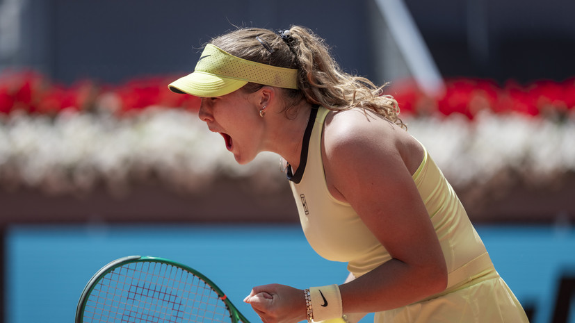 Андреева победила Фернандес и вышла в полуфинал турнира WTA 1000 в Мадриде