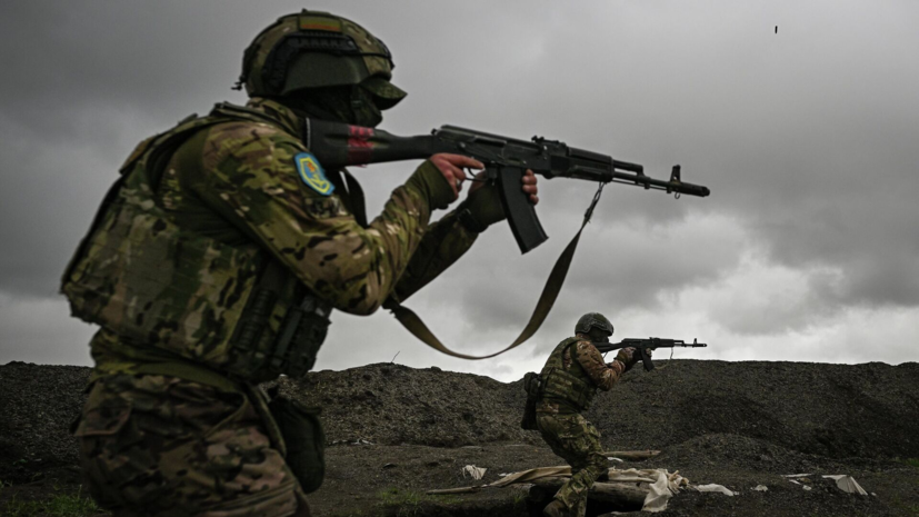 RT: боец Погранец выжил после пяти пуль, за его голову дают $800 тысяч