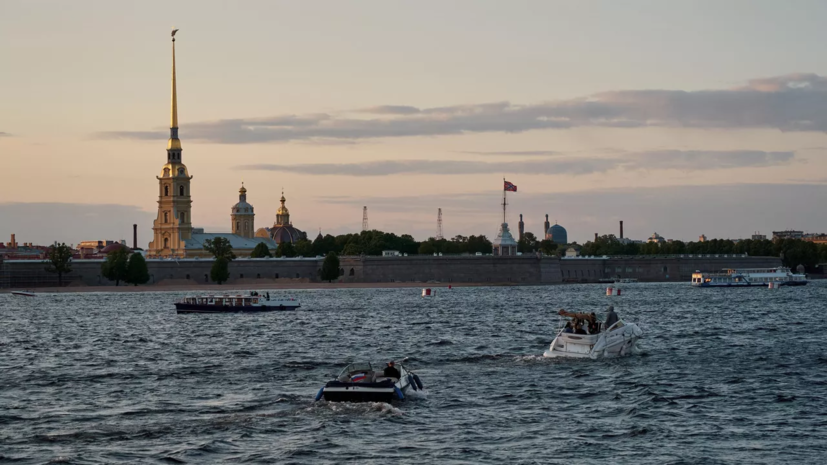 Беглов: первый за 40 лет разводной мост в Петербурге готов к проводке судов
