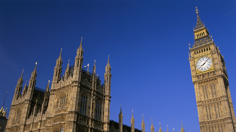 Лондон отозвал аккредитацию дипломата России