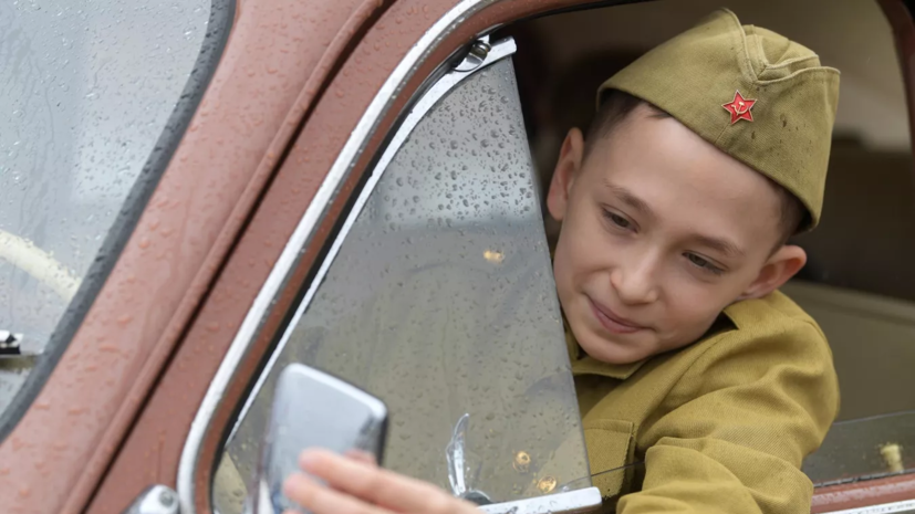 Во Владивостоке стартовал гуманитарный патриотический автопробег «Путь к Победе»