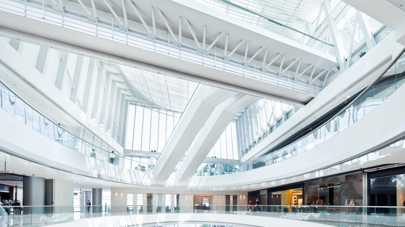 Россиянам рассказали, почему магазины в ТЦ уменьшают площади