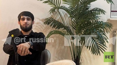 Житель Дагестана с протезом вместо ноги помогает пострадавшим от наводнения