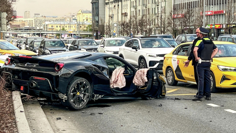 РИА Новости: рэпера Navai отпустили после опроса по делу о ДТП в Москве