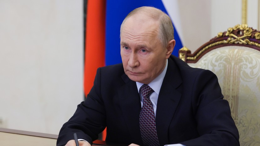 Путин отметил работу диспетчеров после удара ВСУ по Ростовскому авиацентру