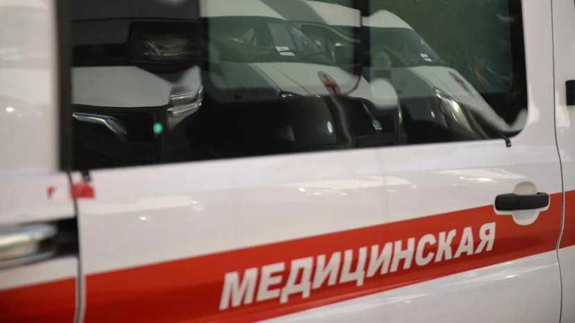 В Ленобласти катер с пассажирами врезался в берег, пострадали две женщины