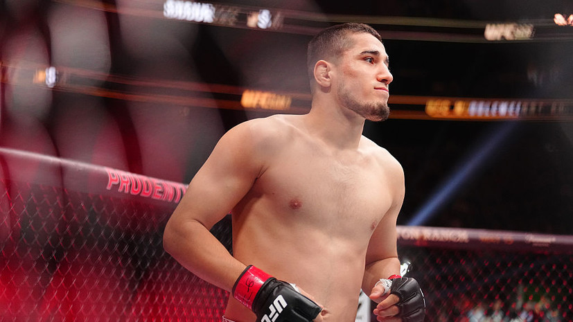 Сусуркаев признался, что сломал руку во время боя на UFC 328