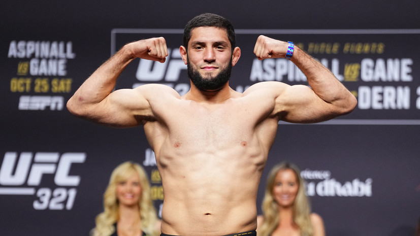 Алискеров подерётся с Феррейрой на турнире UFC в Баку