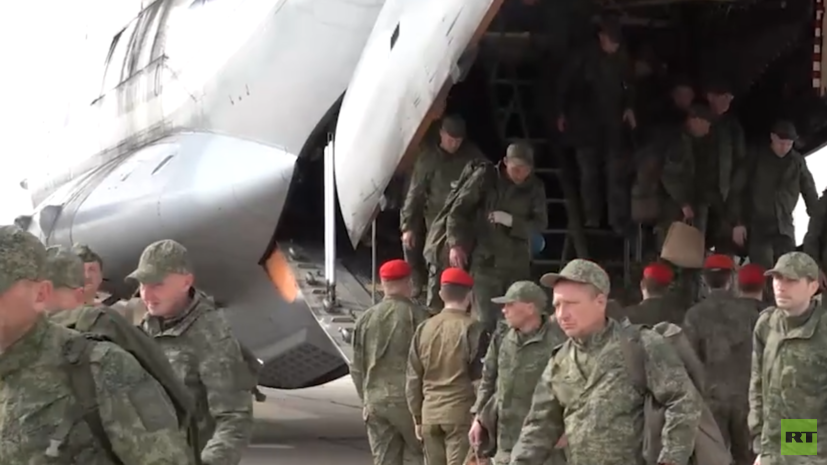 Минобороны показало кадры возвращения российских военных из плена