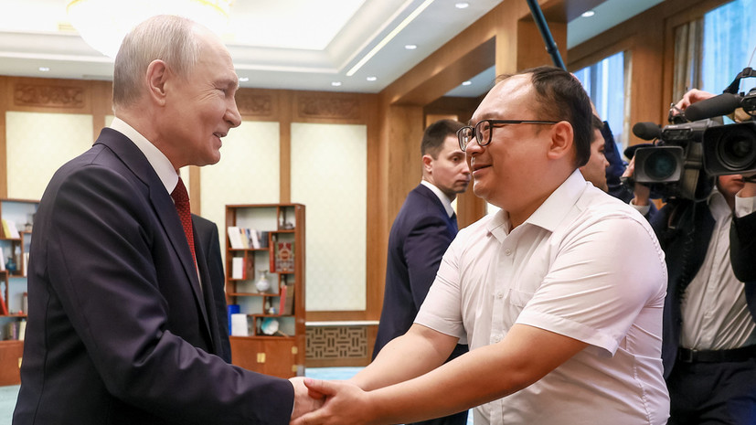 Кадры с найденным RT Пэн Паем разлетелись по соцсетям КНР и России