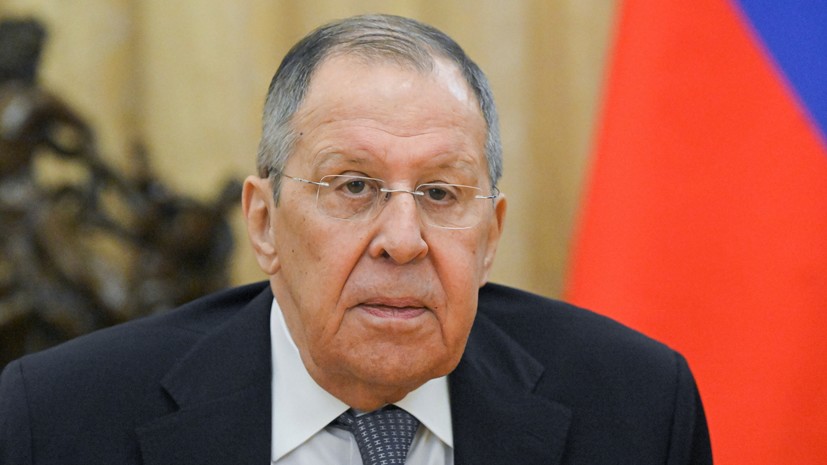 Лавров: Зеленский и Европа «висели на руках» у США после Анкориджа