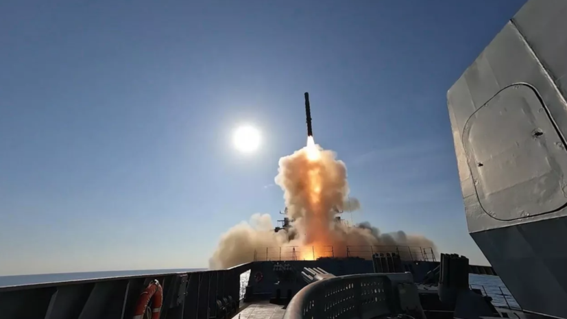 МО: с акватории Баренцева моря произведён пуск ракеты «Циркон» по полигону Чижа