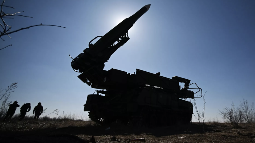 Силы ПВО сбили 101 украинский беспилотник над Россией за пять часов