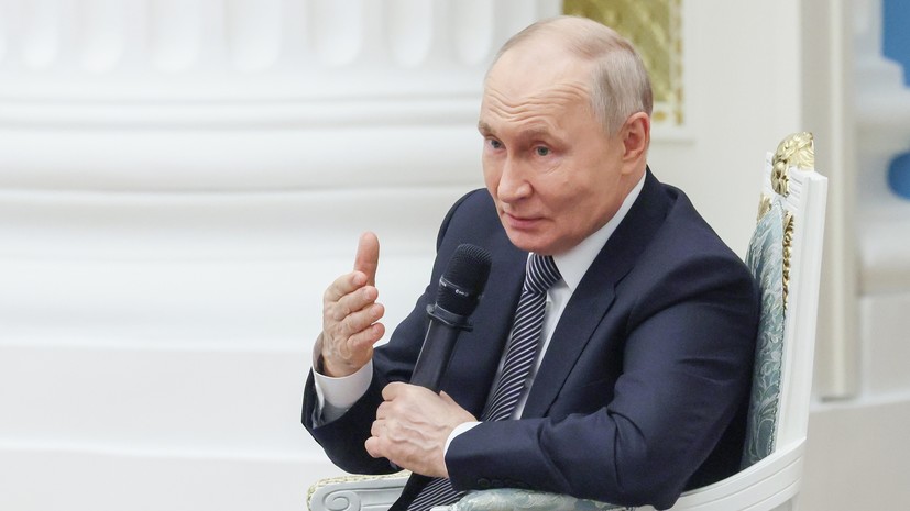 Путин: будущее страны можно передать таким людям, как участники «Времени героев»