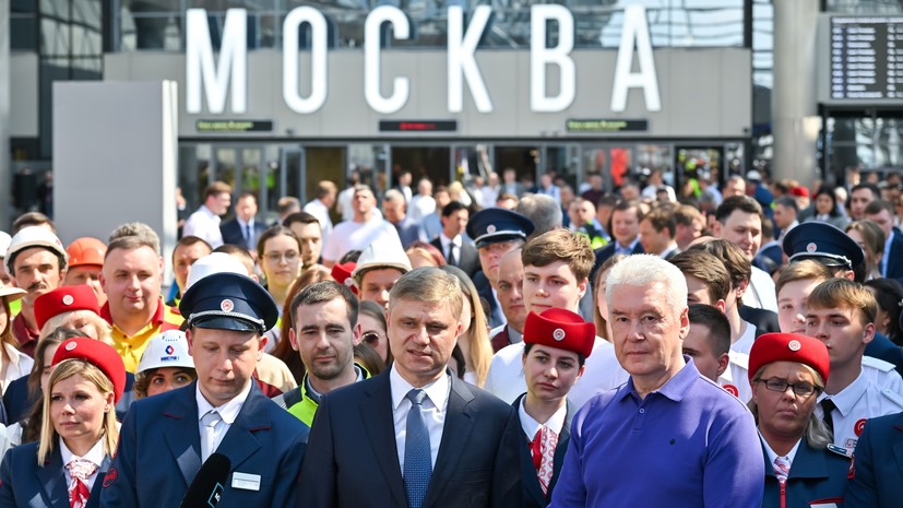 Собянин и Белозёров открыли Ленинградский вокзал в Москве