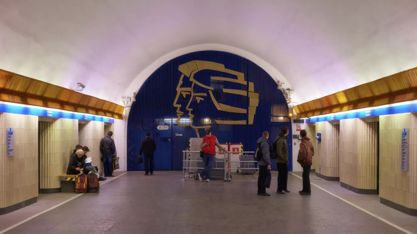 В Петербурге сравнили загруженность метрополитена с московским