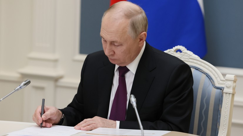 Путин ратифицировал протокол о прекращении действия соглашения о помощи беженцам