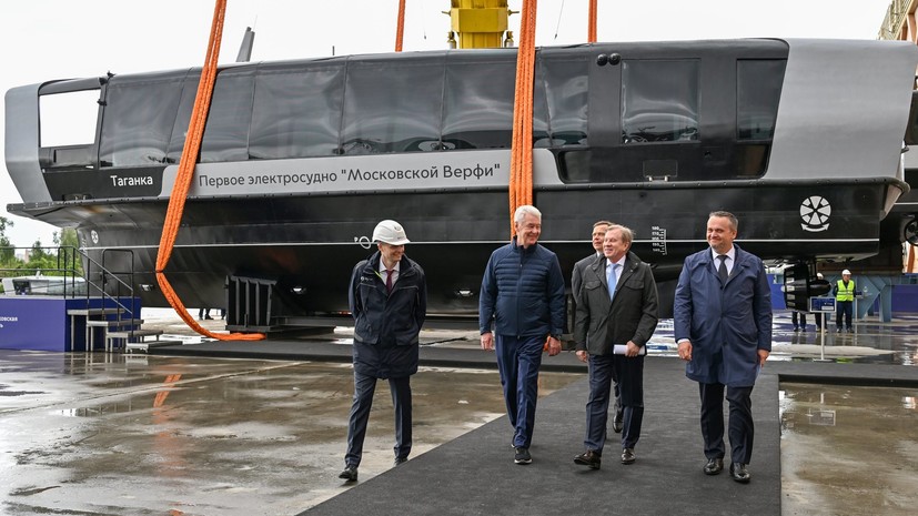В столице спустили на воду первые электросуда Московской верфи