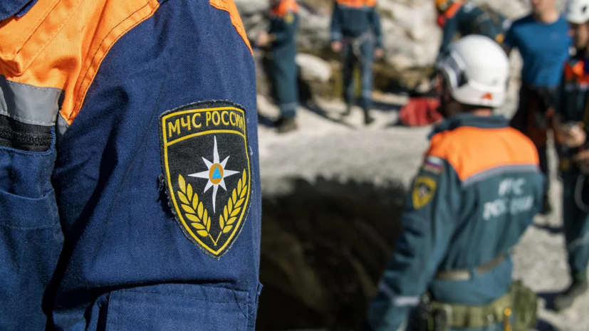 В Севастополе потушили возникший после атаки ВСУ пожар в здании управления ЦБ