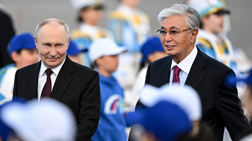 Токаев встретил Путина в аэропорту Астаны