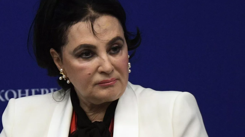 Винер: с самого начала говорила, что нужно выступать с флагом и гимном