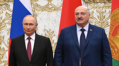Путин и Лукашенко участвуют в тренировке по управлению ядерными силами
