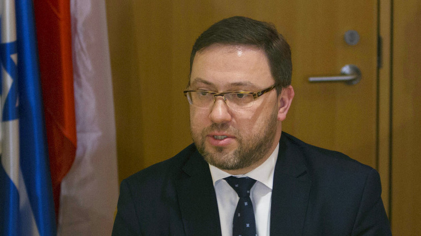 Экс-посол Польши Чихоцкий вернул украинскую государственную награду