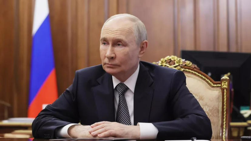 Путин предложил сделать ежегодным доклад о языковой политике