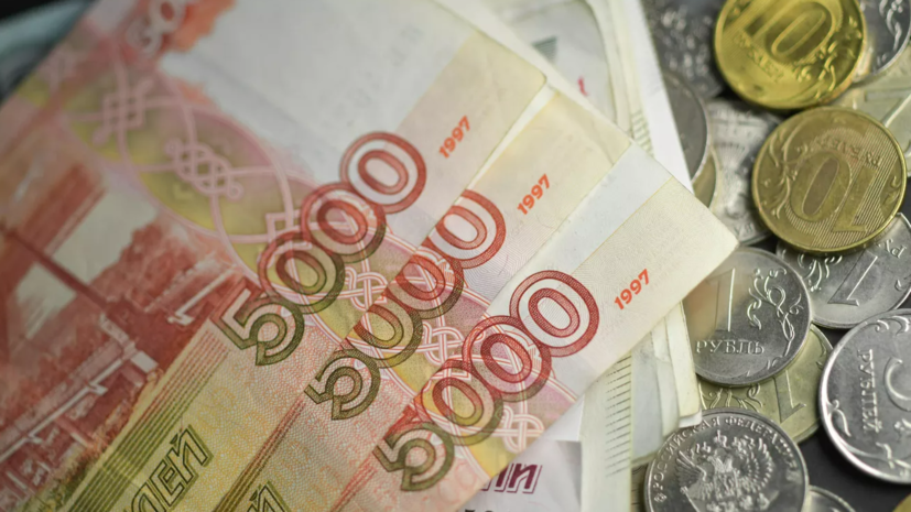В Калининградской области сирот обманули на 10 млн рублей