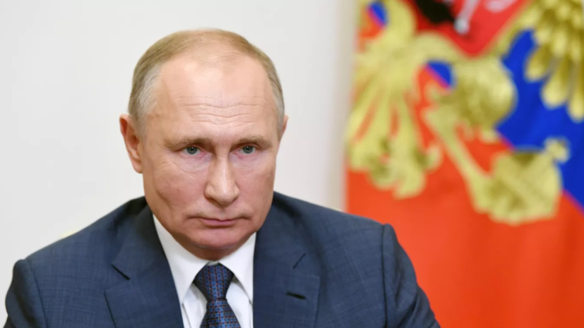 Песков: Путин заканчивает подготовку к выступлению на пленарной сессии ПМЭФ