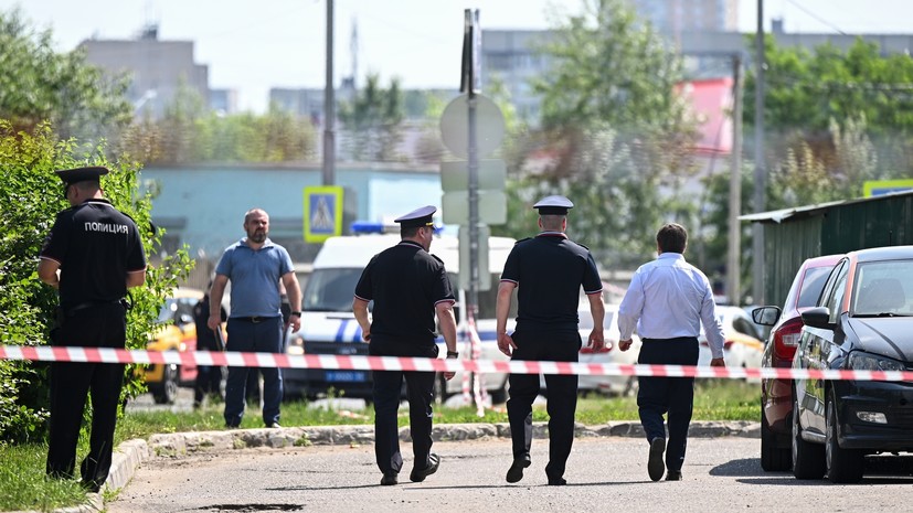 Территорию у места взрыва авто в Балашихе оцепили