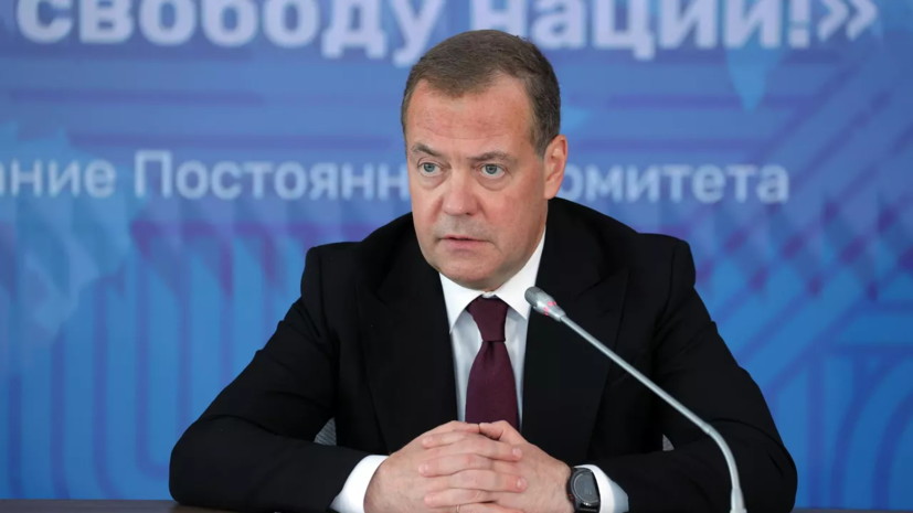 Медведев назвал варварством атаки ВСУ на объекты культуры и истории