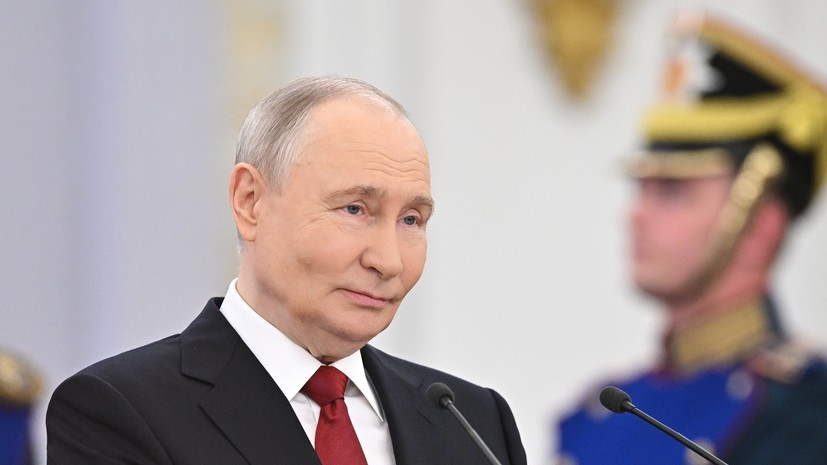 Путин: Россия почти одна противостоит коллективному Западу в виде НАТО