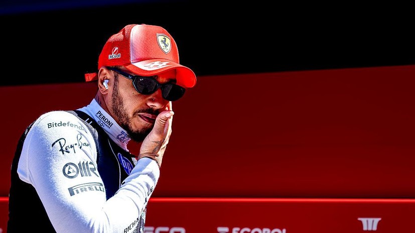 Хэмилтон одержал первую победу в составе Ferrari, выиграв Гран-при Барселоны «Формулы-1»