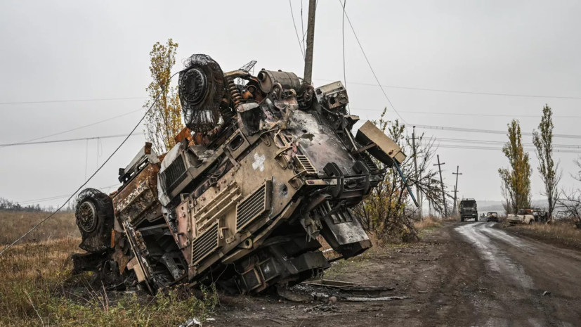 Боец ВС России Нисапов: украинские войска расписывают свою технику свастикой